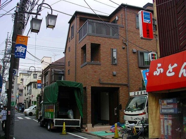 代田橋駅 徒歩5分 1階の物件外観写真